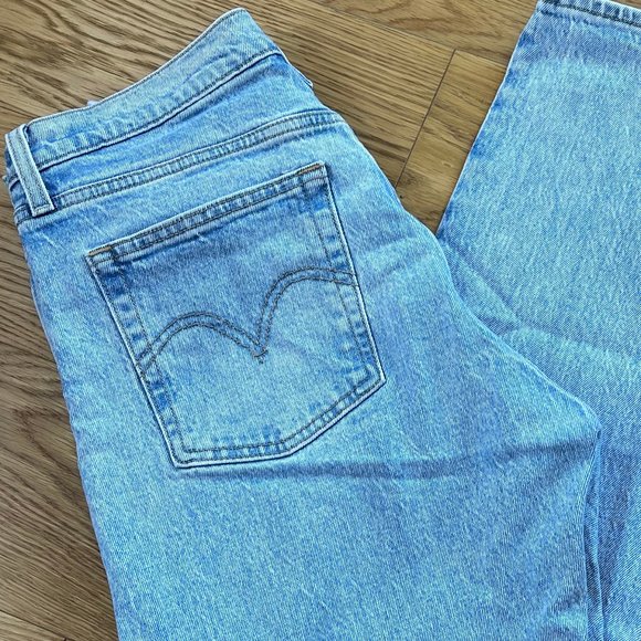 Levi's Wedgie Icon Fit High Waist Jeans - Picture 10 of 10